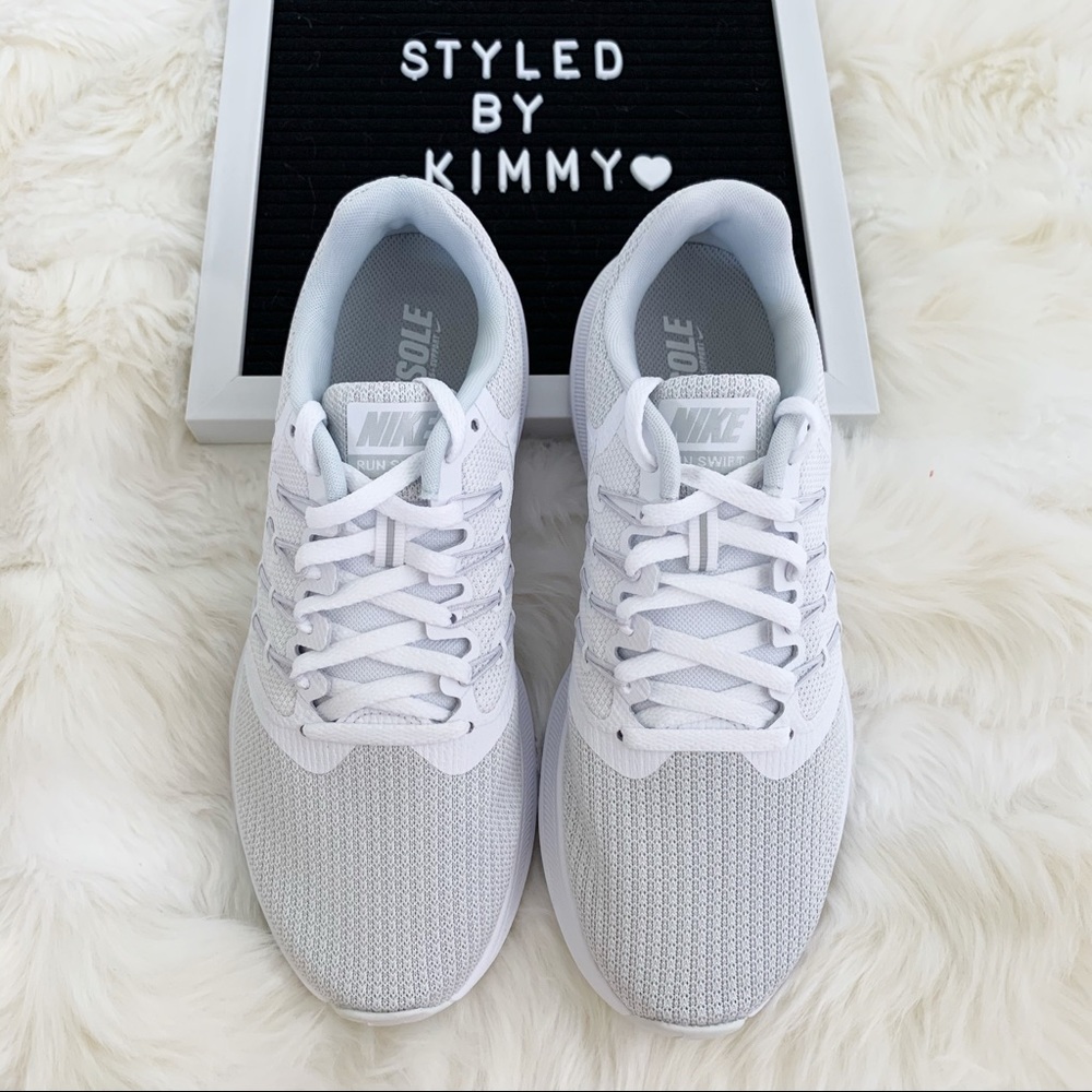 πΈ NIKE RUN SWIFT Sneakers Shoes White Platinum - Picture 4 of 5